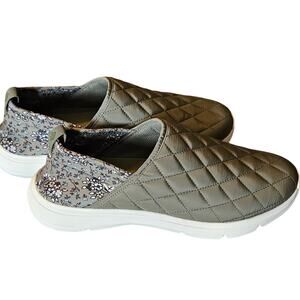 Vera Bradley Size 10 VB Cloud Women's Slip-on Sneakers Floral Print Lightweight